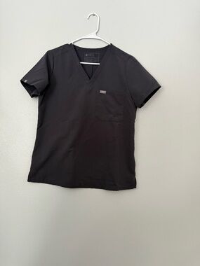 FIGS Men’s Black V-Neck Medical Scrub Top